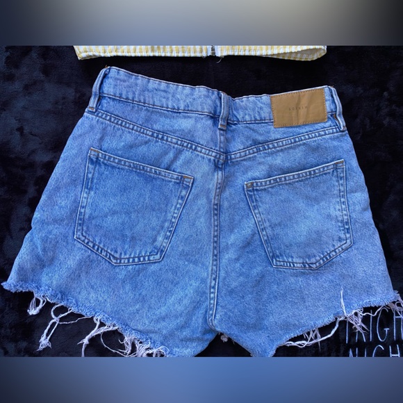 Short corto de mezclilla - Picture 4 of 6